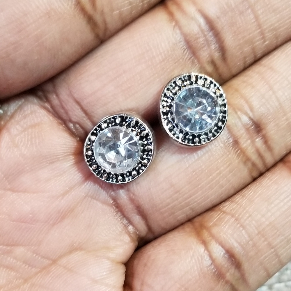 White Circle Stud Earrings